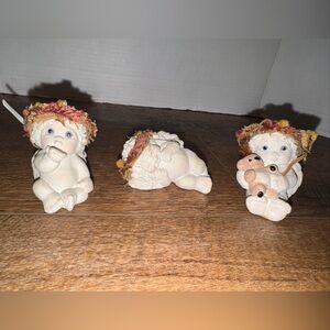 Dreamsicles Set Of 3 Cherub Angels Wearing Wildflower Halos